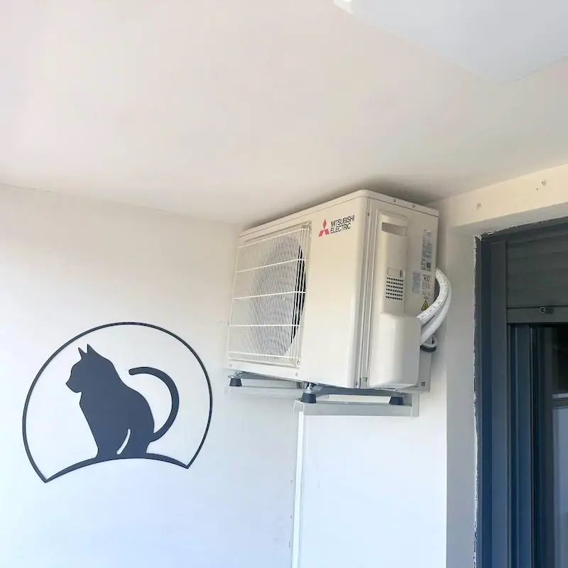 instalación de aire acondicionado Misubishi Kirigamine en una vivienda de Vitoria